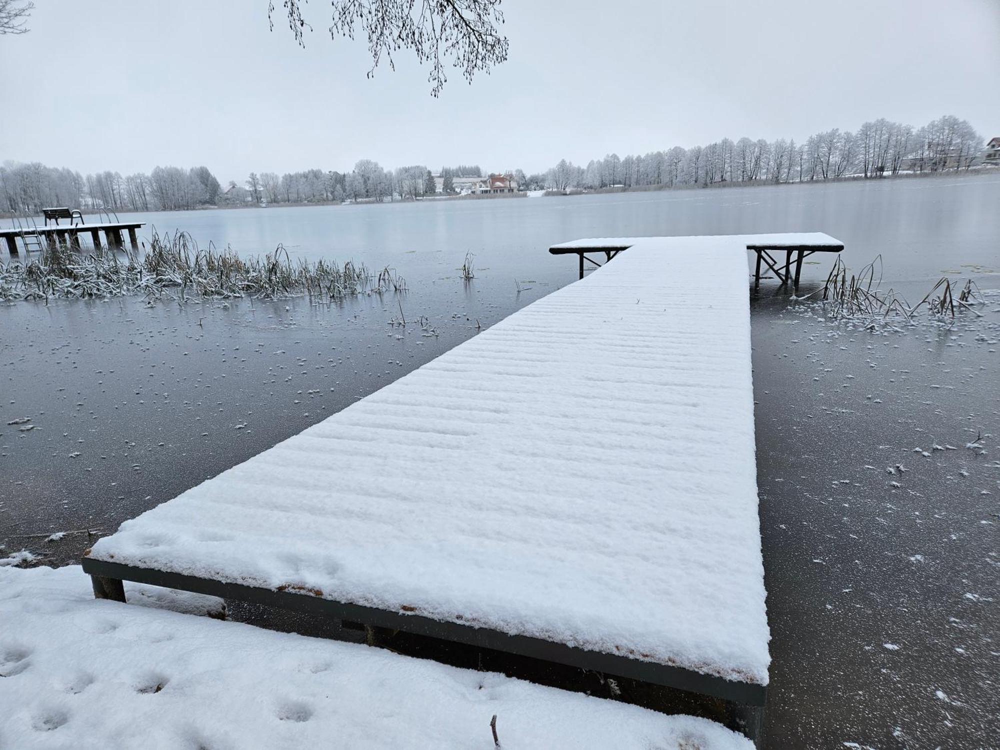 Lepaki Lake Moldzie Exterior photo