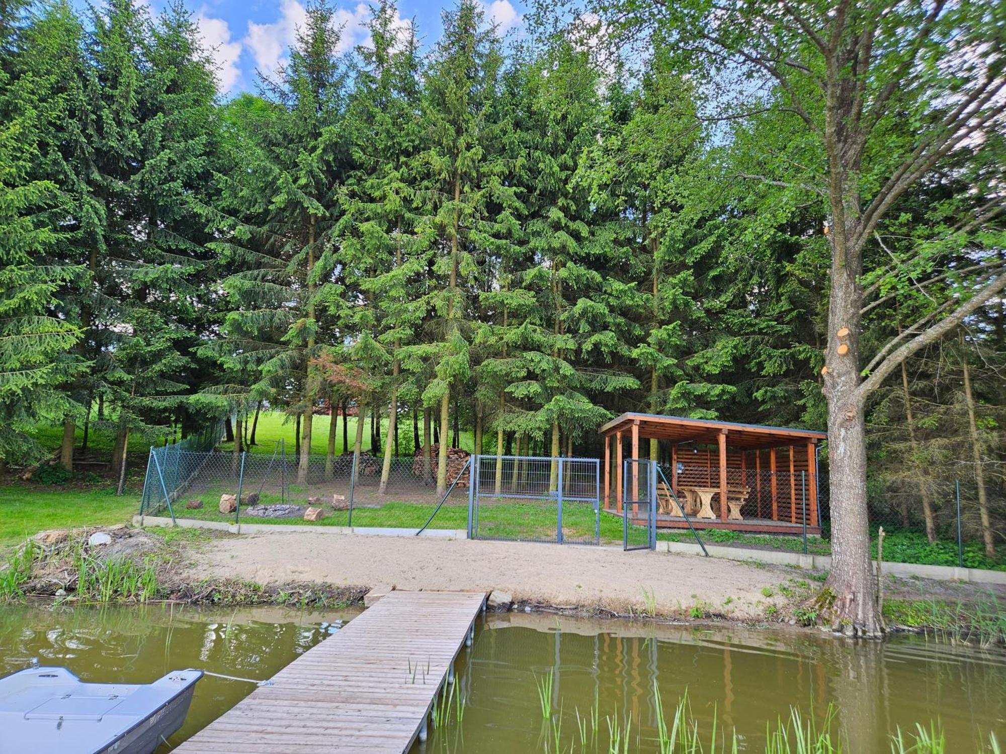 Lepaki Lake Moldzie Exterior photo